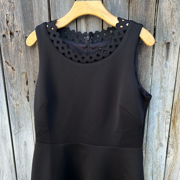 White House Black Market Sleeveless Scuba Fit And Flare Cutout Dress Black 10 - Picture 5 of 16